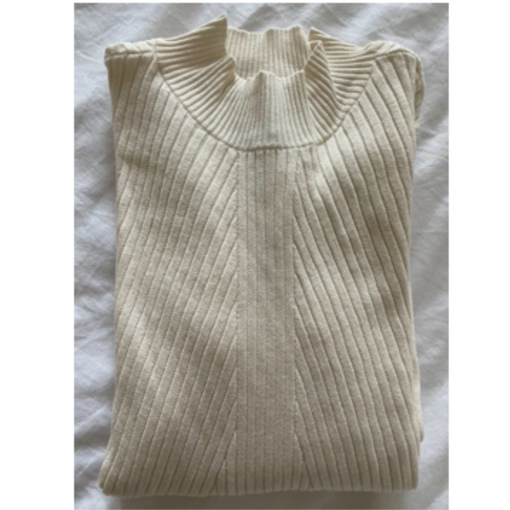 H&M Ivory Fitted Ribbed Mock Neck Top, S